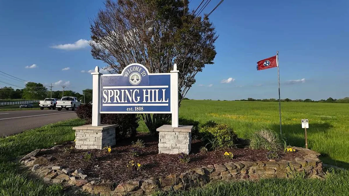Permanent exterior lighting in Spring Hill, Tennessee
